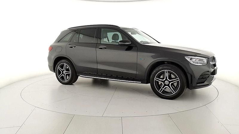 Usata Mercedes GLC300 Premium 194 CV (142 kW) 2021 Grigio grafite SUV