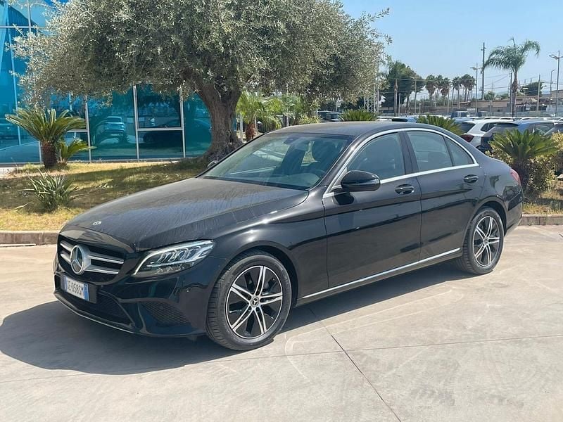 Nero Usata 2021 Mercedes C200 Tre volumi | 28.400 € (Ottimo prezzo) - Immagine 1/4