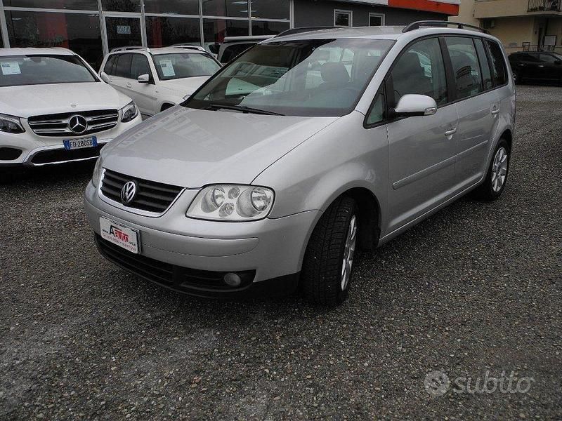 Usata VW Touran 105 CV (77 kW) 2004 Grigio Monovolume