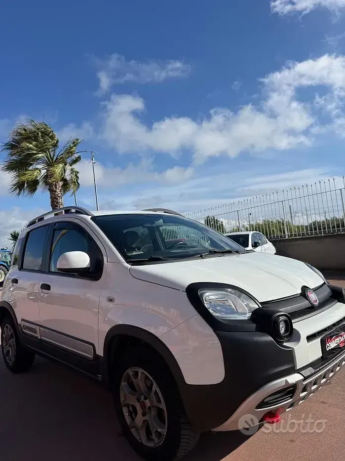 Usata Fiat Panda Cross Cross 80 CV (58 kW) 2015 Bianco Utilitaria