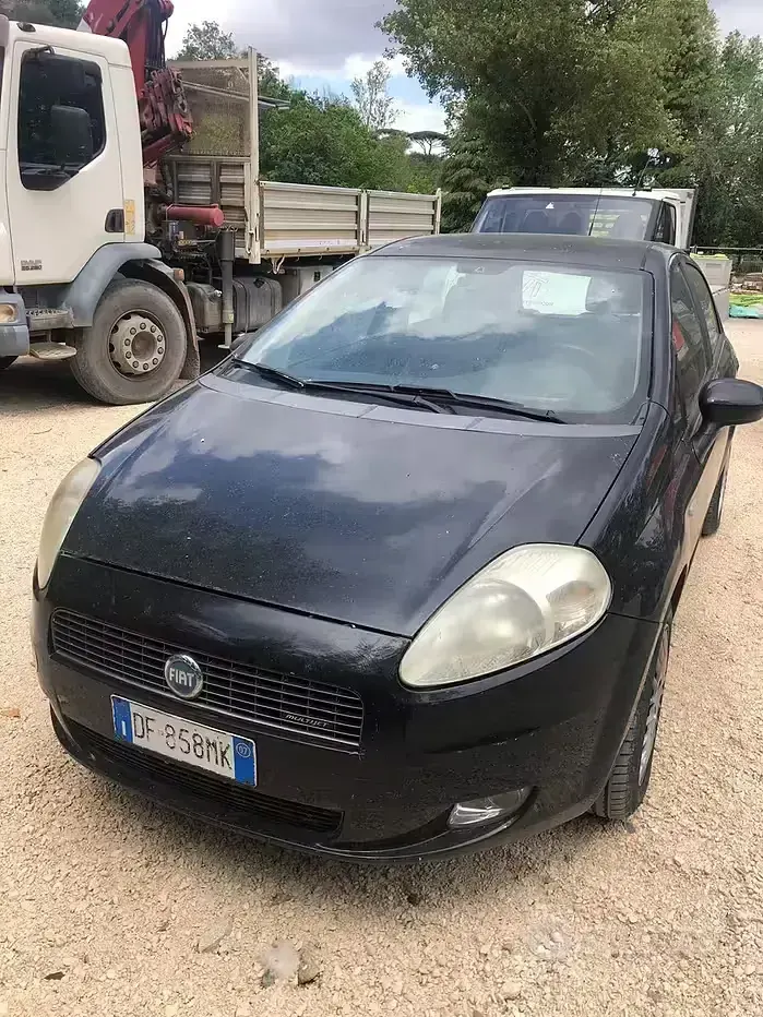 Usata Fiat Grande Punto 75 CV (55 kW) 2007 Nero Utilitaria