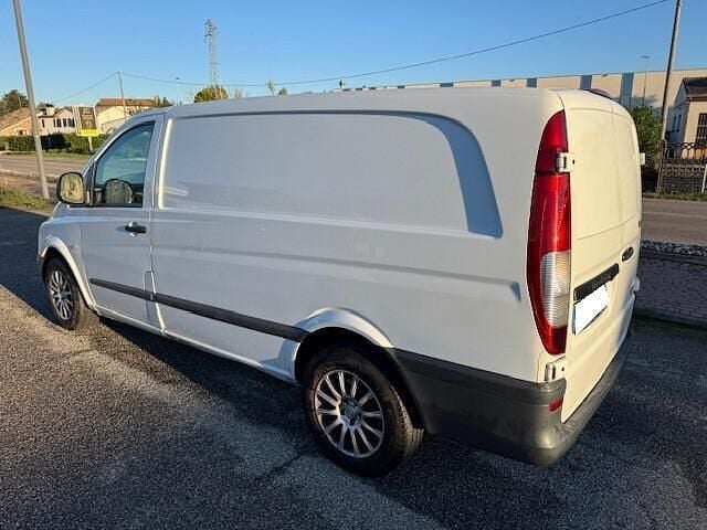 Usata Mercedes Vito 108 CV (79 kW) 2005 Bianco Furgone