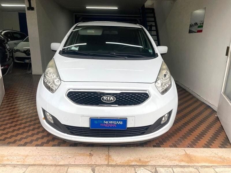 Usata Kia Venga Active 90 CV (66 kW) 2012 Bianco Utilitaria