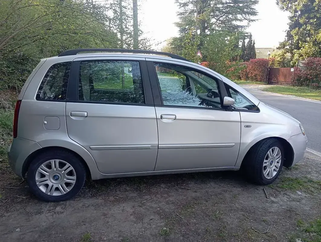 Usata Fiat Idea Dynamic 95 CV (69 kW) 2004 Monovolume