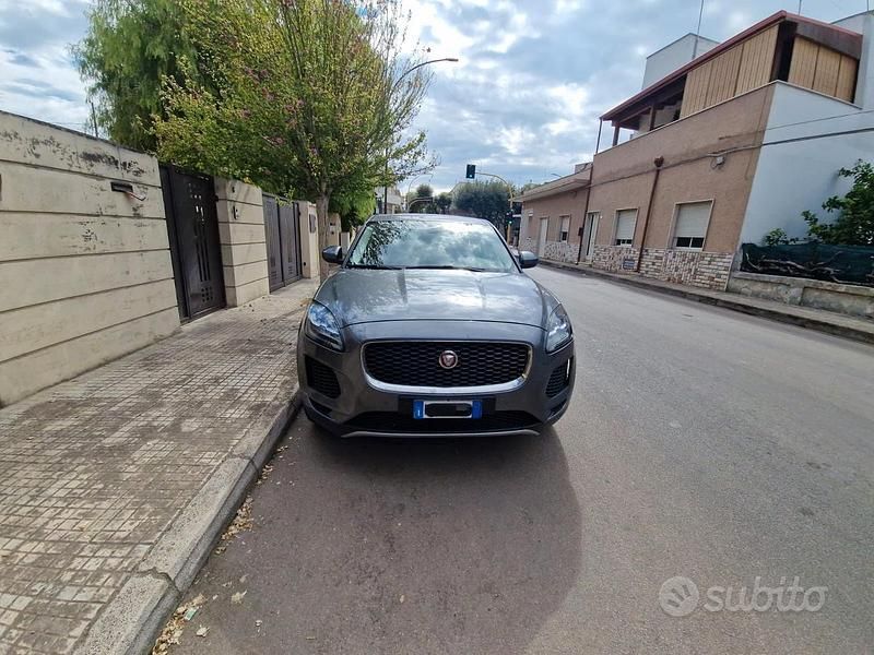 Grigio Usata 2018 Jaguar E-Pace SUV | 13.900 € (Super prezzo) - Immagine 1/4