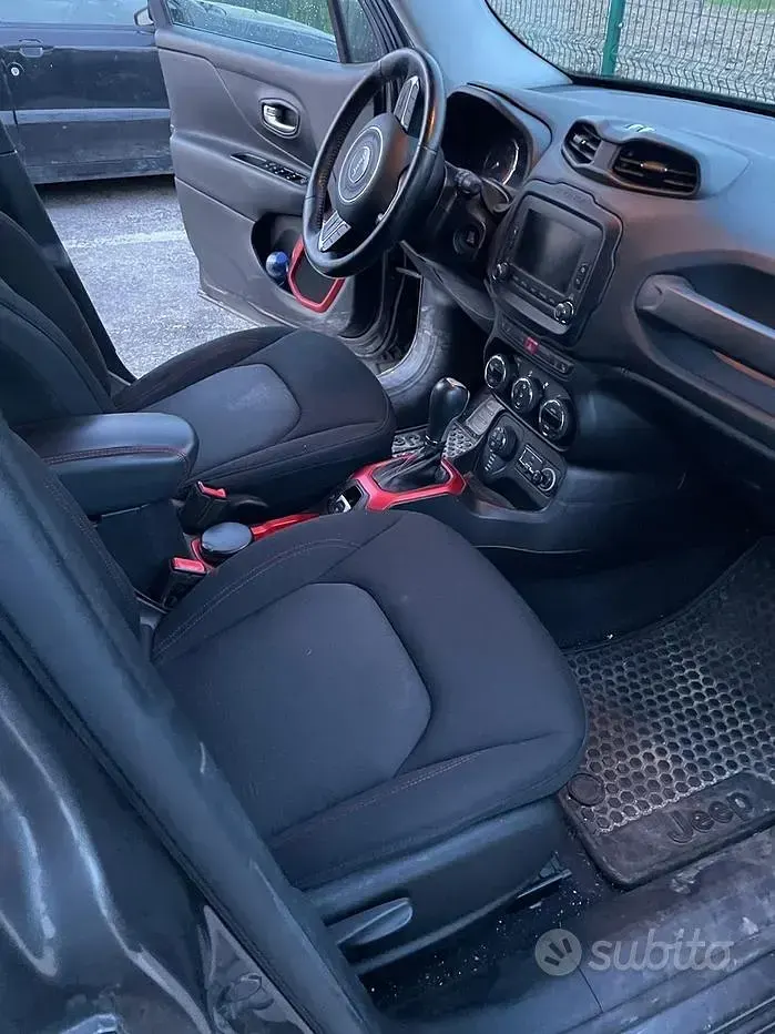 Usata Jeep Renegade 170 CV (125 kW) 2016 SUV