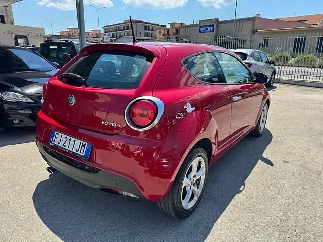 Usata Alfa Romeo MiTo Super 95 CV (69 kW) 2017 Rosso Utilitaria