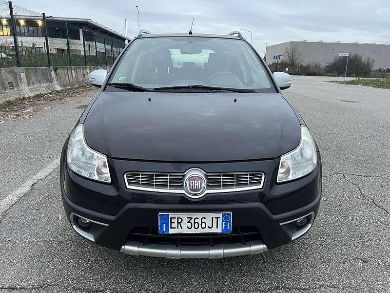 Usata Fiat Sedici Emotion 120 CV (88 kW) 2013 SUV