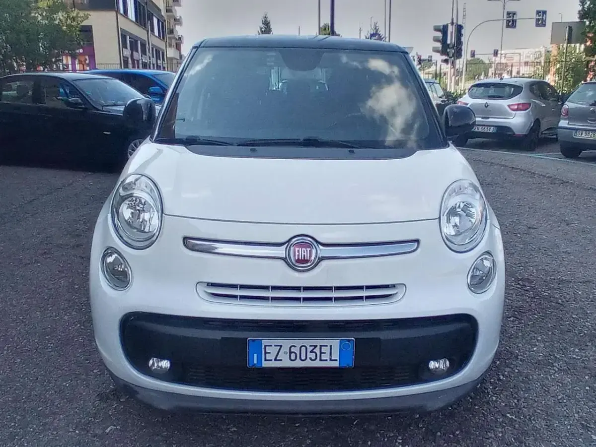 Usata Fiat 500L Living 84 CV (61 kW) 2014 Bianco Monovolume