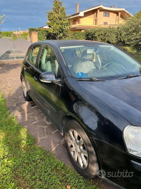 Usata VW Golf V 105 CV (77 kW) 2007 Utilitaria