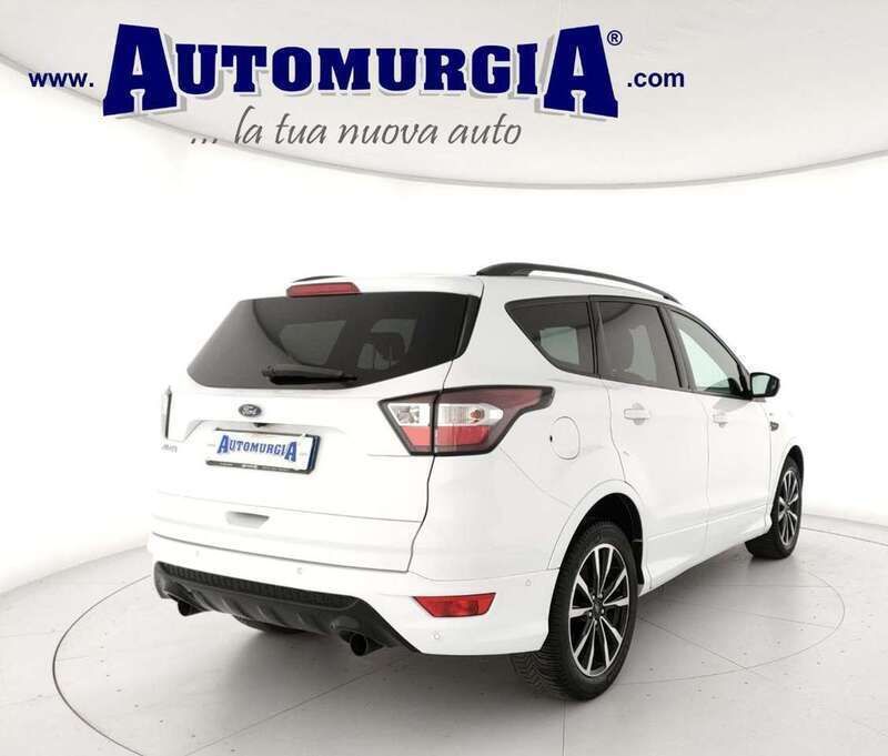 Usata Ford Kuga ST-Line 120 CV (88 kW) 2017 Bianco SUV