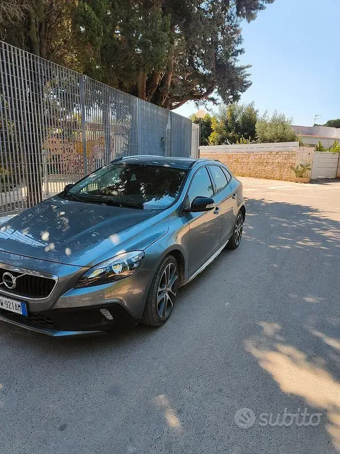 Usata Volvo V40 CC 115 CV (84 kW) 2015 Grigio Station wagon