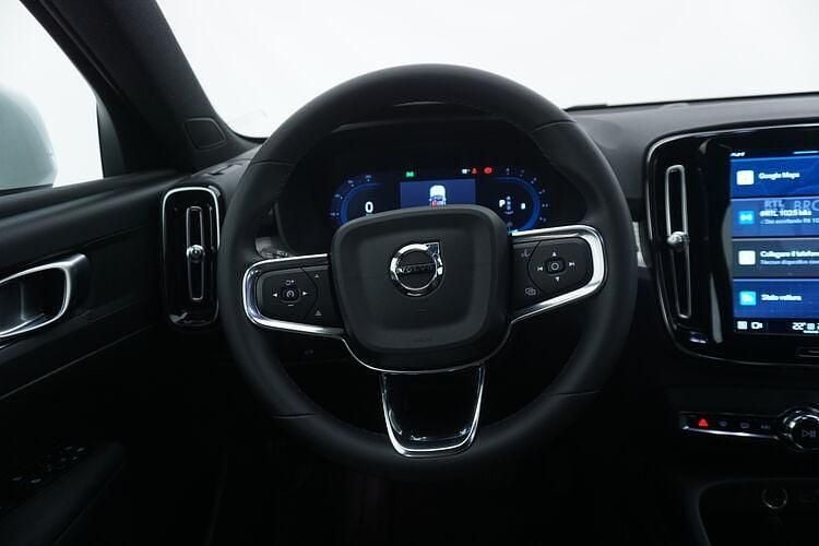 Usata Volvo XC40 Core 163 CV (119 kW) 2023 Bianco SUV