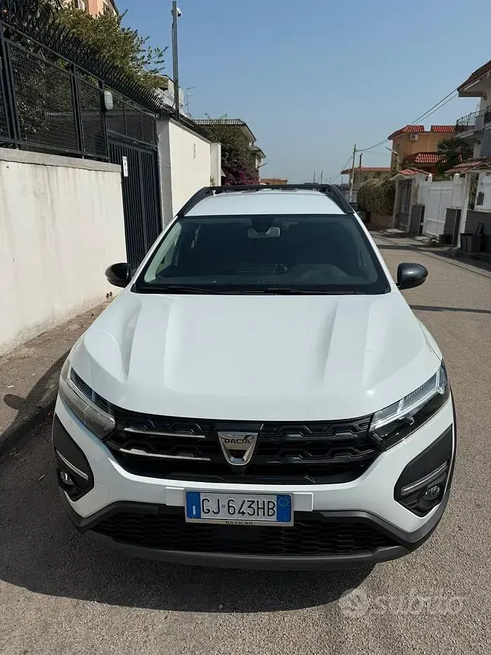 Usata Dacia Jogger Expression 110 CV (80 kW) 2022 Verde Monovolume