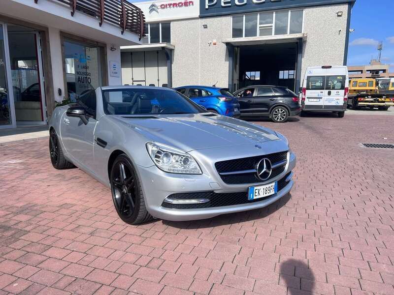 Usata Mercedes SLK200 Premium 184 CV (135 kW) 2011 Argento Cabrio