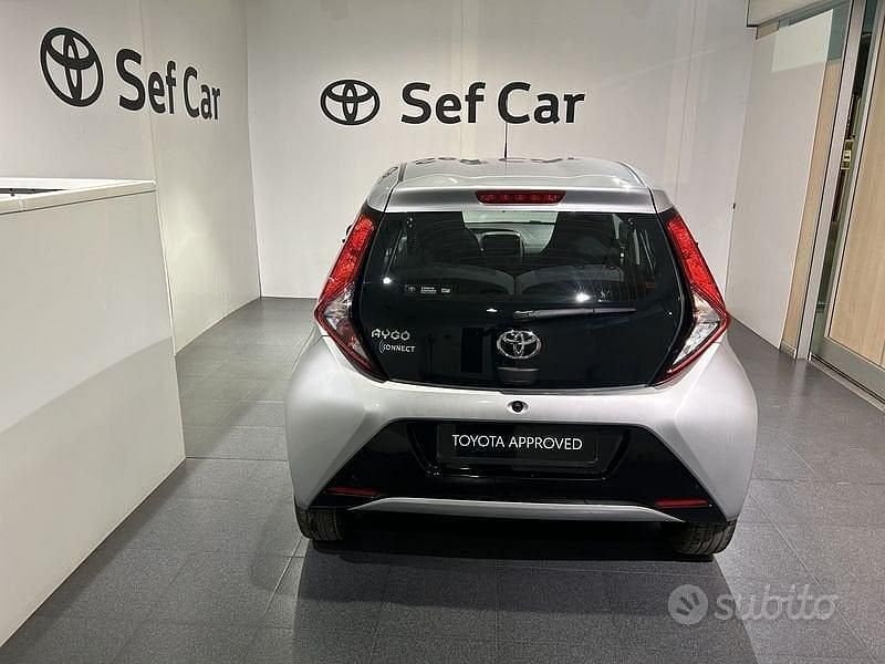Usata Toyota Aygo X-play 72 CV (52 kW) 2019 Grigio Utilitaria