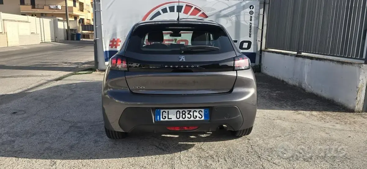 Usata Peugeot 208 Active 75 CV (55 kW) 2022 Grigio Utilitaria