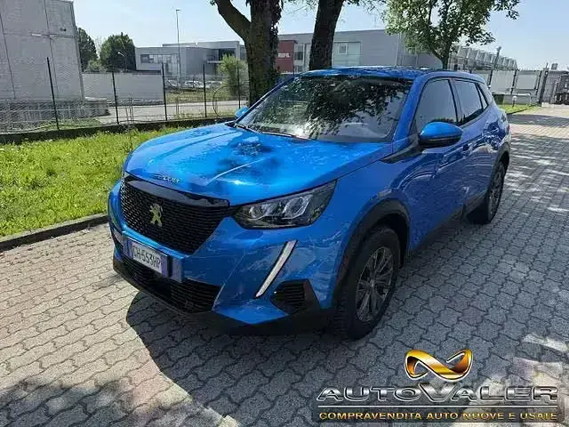 Usata Peugeot 2008 Active 101 CV (74 kW) 2021 Blu SUV