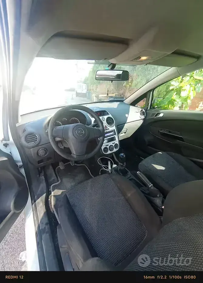 Usata Opel Corsa 80 CV (58 kW) 2009 Utilitaria