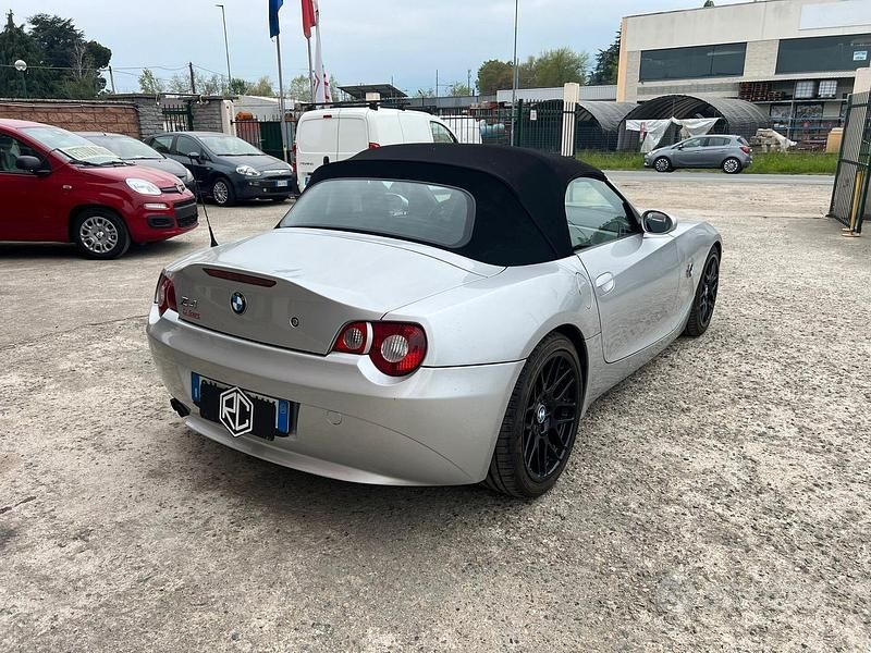 Begagnad BMW Z4 192 HK (141 kW) 2004 Grå Cab