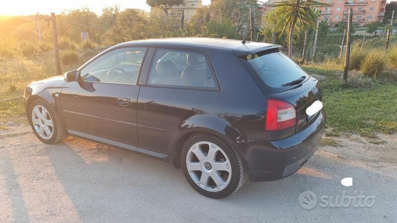 Usata Audi S3 210 CV (154 kW) 2001 Blu Utilitaria