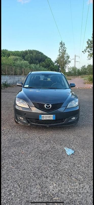 Grigio Usata 2006 Mazda 3 Tre volumi | 1499 € (Buon prezzo) - Immagine 1/4
