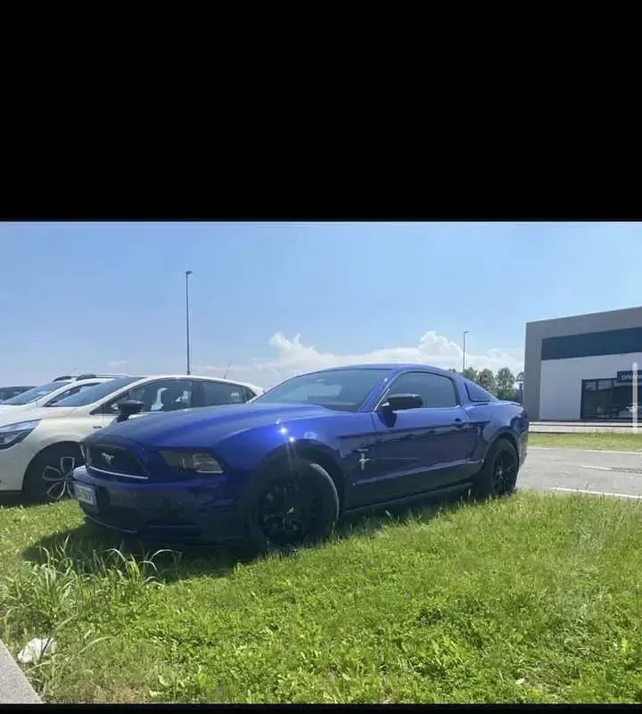 Usata Ford Mustang 305 CV (224 kW) 2014 Blu/azzurro