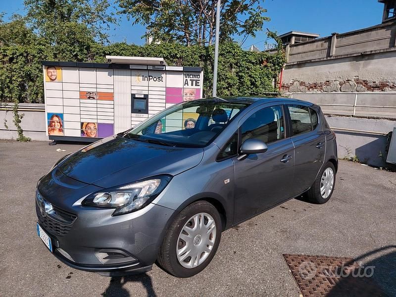 Usata Opel Corsa 90 CV (66 kW) 2018 Blu Utilitaria