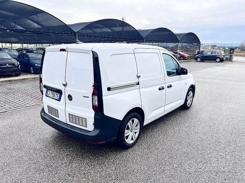 Usata VW Caddy Business 122 CV (89 kW) 2022 Bianco Monovolume