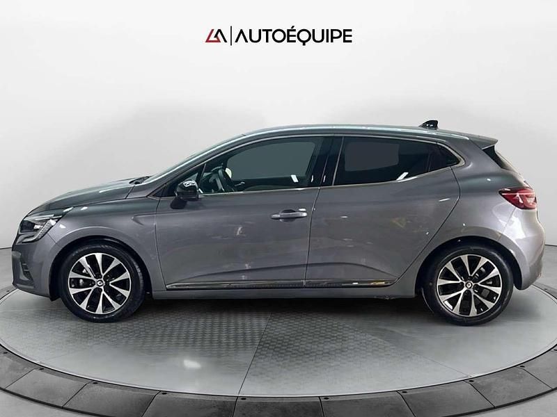 Usata Renault Clio V Techno 145 CV (106 kW) 2022 Grigio Utilitaria