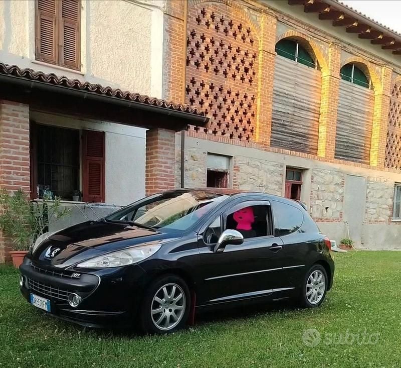Usata Peugeot 207 90 CV (66 kW) 2008 Nero Berlina