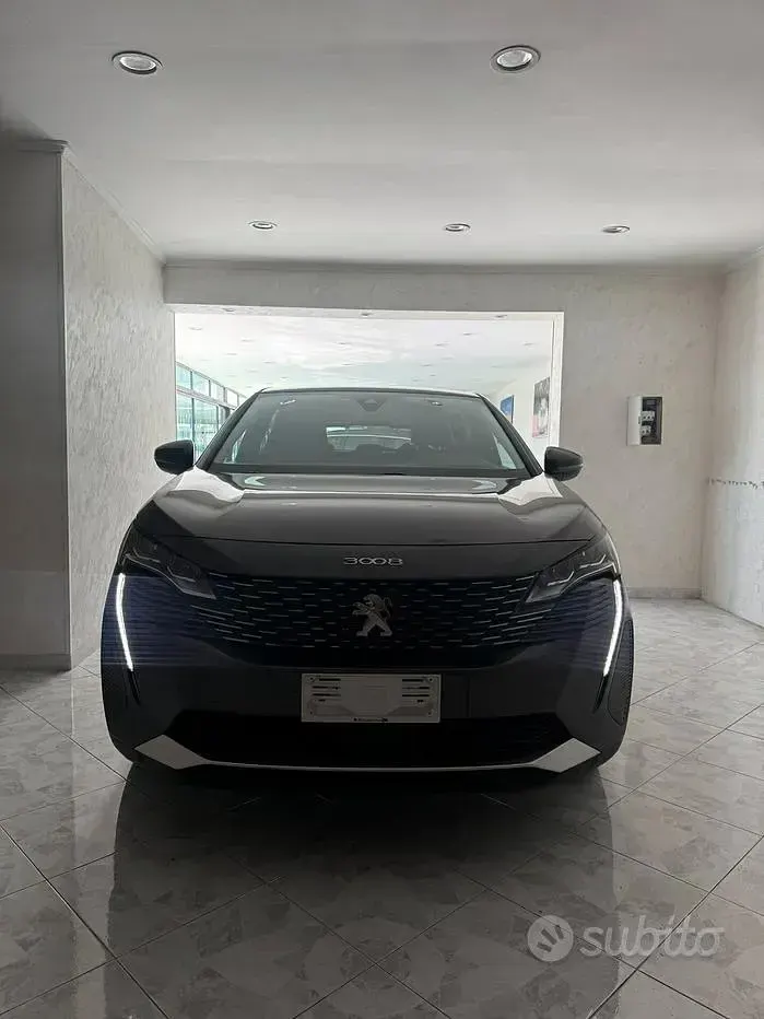 Usata Peugeot 3008 Allure 131 CV (96 kW) 2022 Grigio SUV