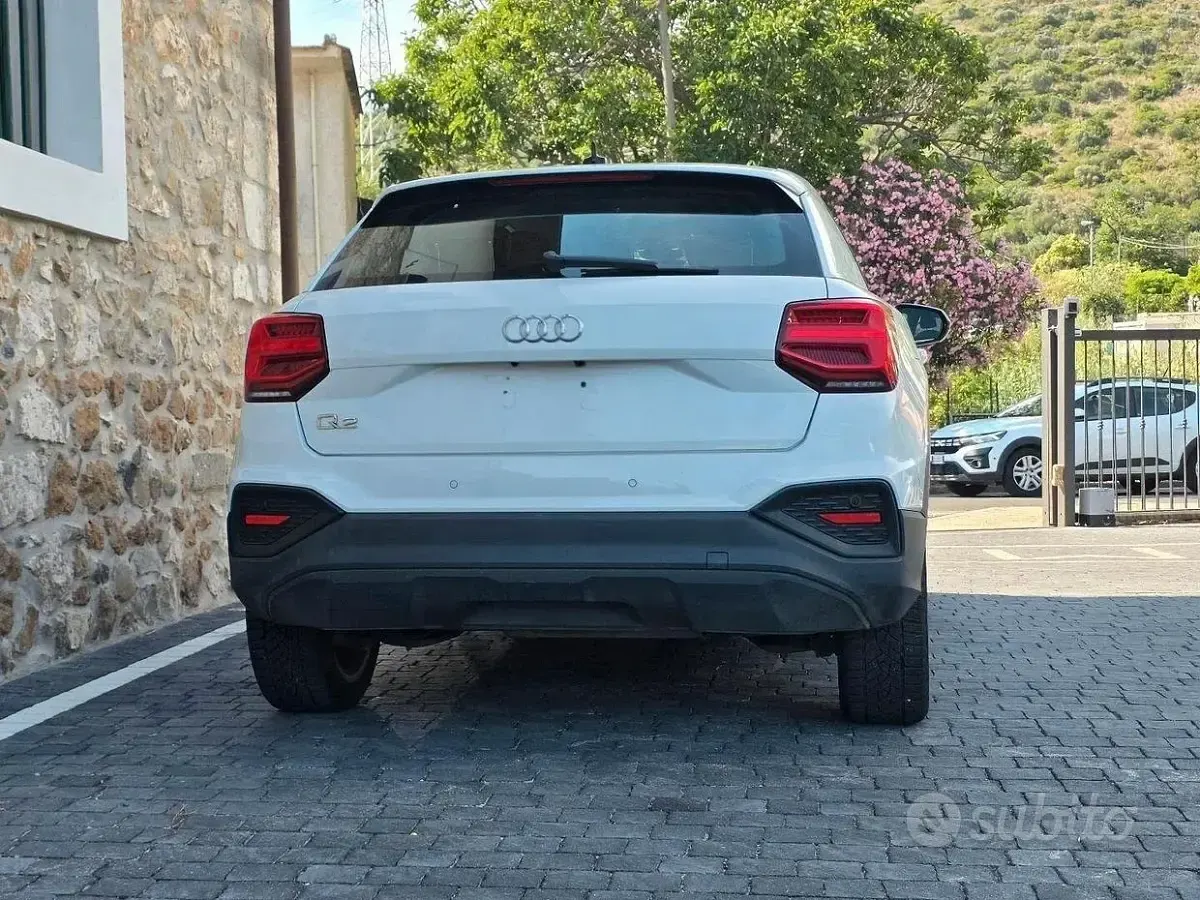Usata Audi Q2 Business 116 CV (85 kW) 2022 Bianco SUV