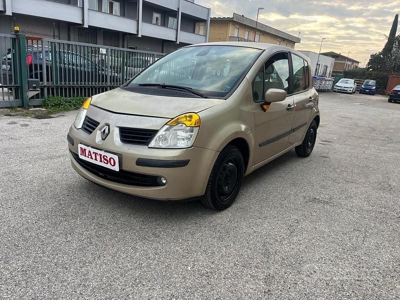 Usata Renault Modus Luxe 75 CV (55 kW) 2005 Giallo Monovolume