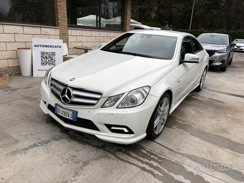 Bianco Usata 2012 Mercedes E220 Coupé | 8999 € (Ottimo prezzo) - Immagine 1/4
