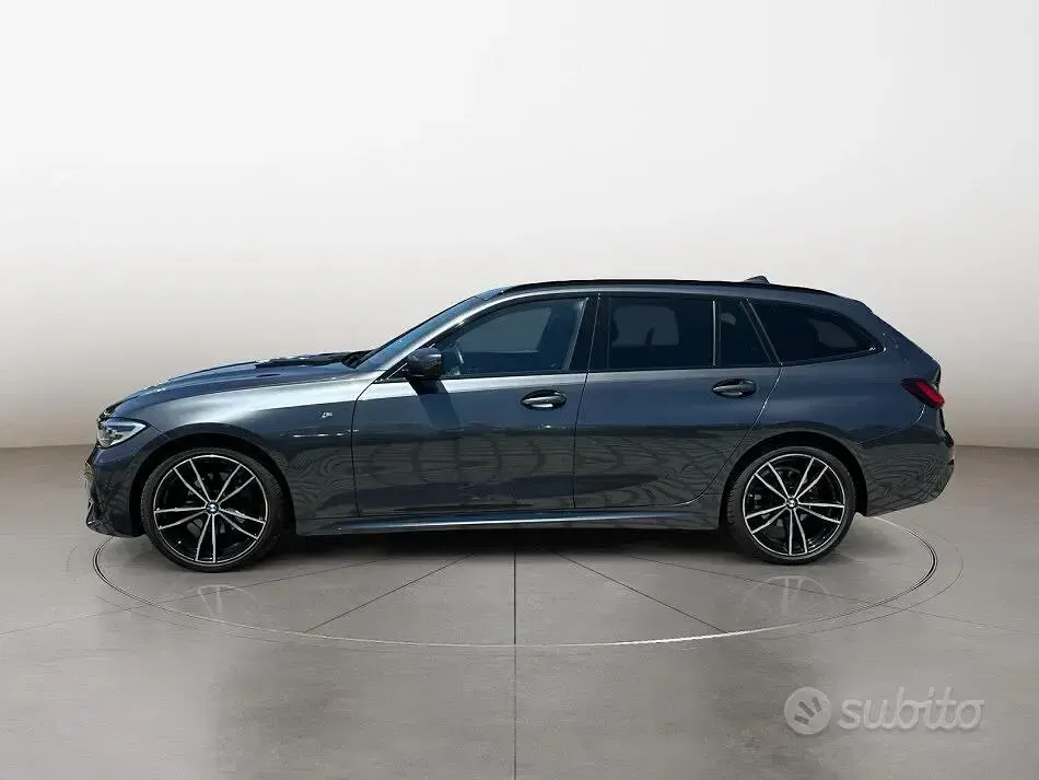 Usata BMW 320e M Sport 190 CV (139 kW) 2022 Grigio Station wagon