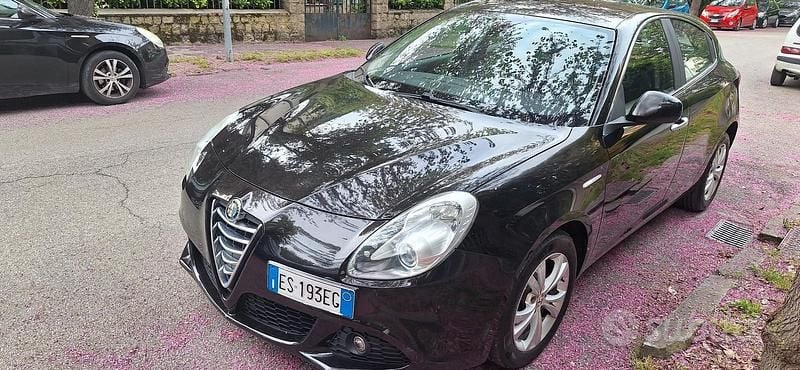 Usata Alfa Romeo Giulietta 105 CV (77 kW) 2013 Utilitaria