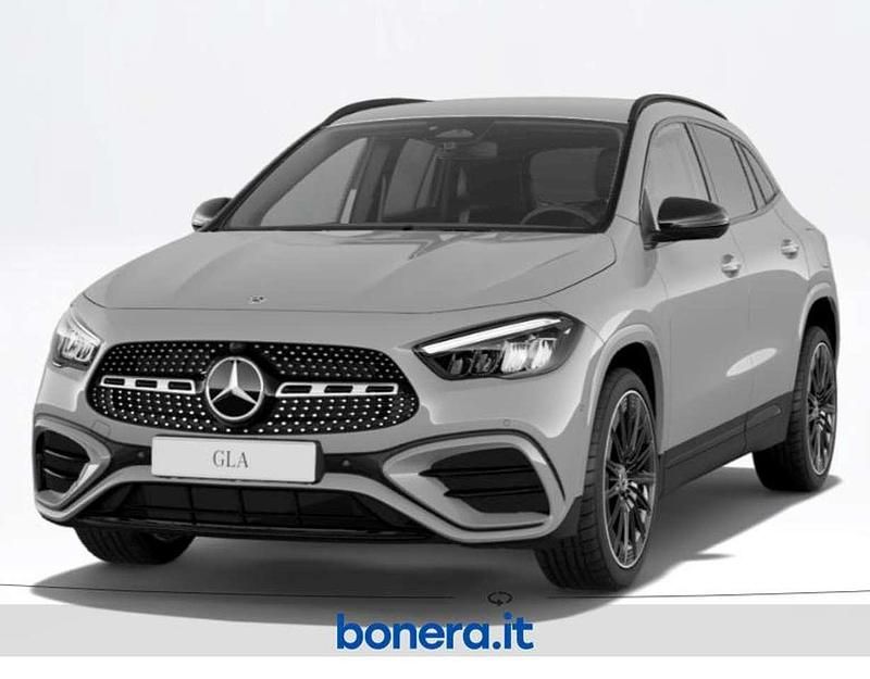 Nuova Mercedes GLA200 AMG line 150 CV (110 kW) 2026 Grigio alpi manufaktur SUV