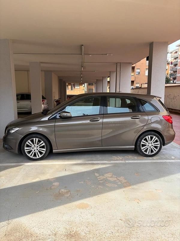Usata Mercedes B180 2012 Monovolume