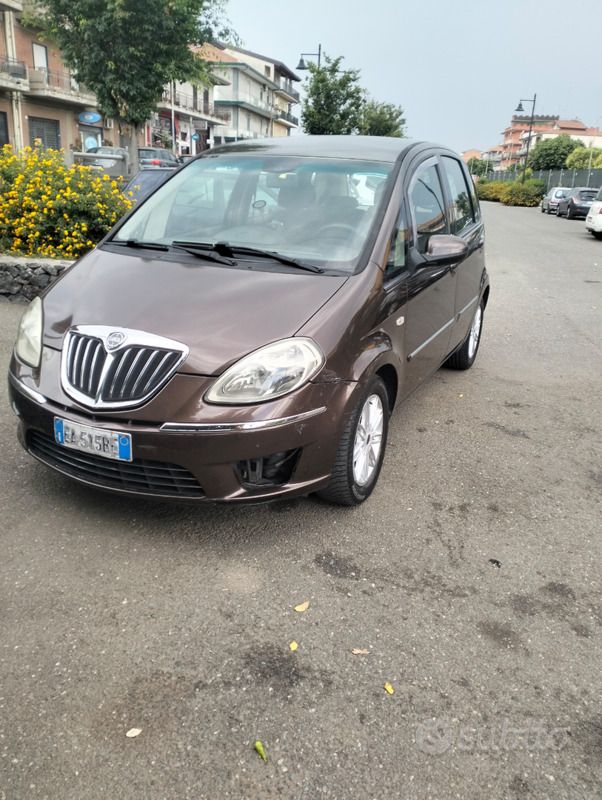 Usata Lancia Musa 95 CV (69 kW) 2010 Monovolume