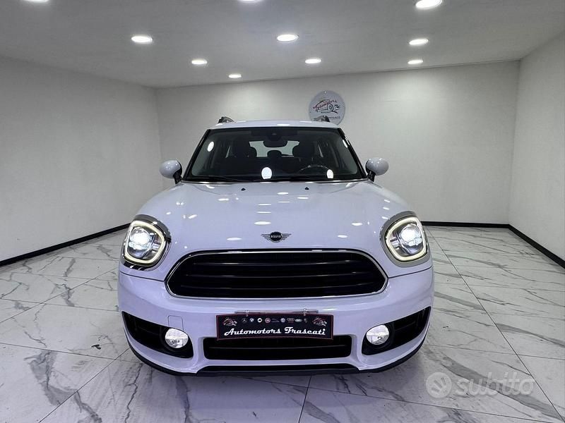 Käytetty Mini Countryman Hype 116 HP (85 kW) 2018 Valkoinen Katumaasturi