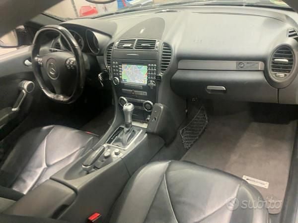 Usata Mercedes SLK350 272 CV (200 kW) 2006 Nero Cabrio