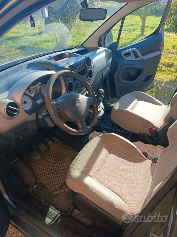 Usata Peugeot Partner Tepee 109 CV (80 kW) 2011 Monovolume