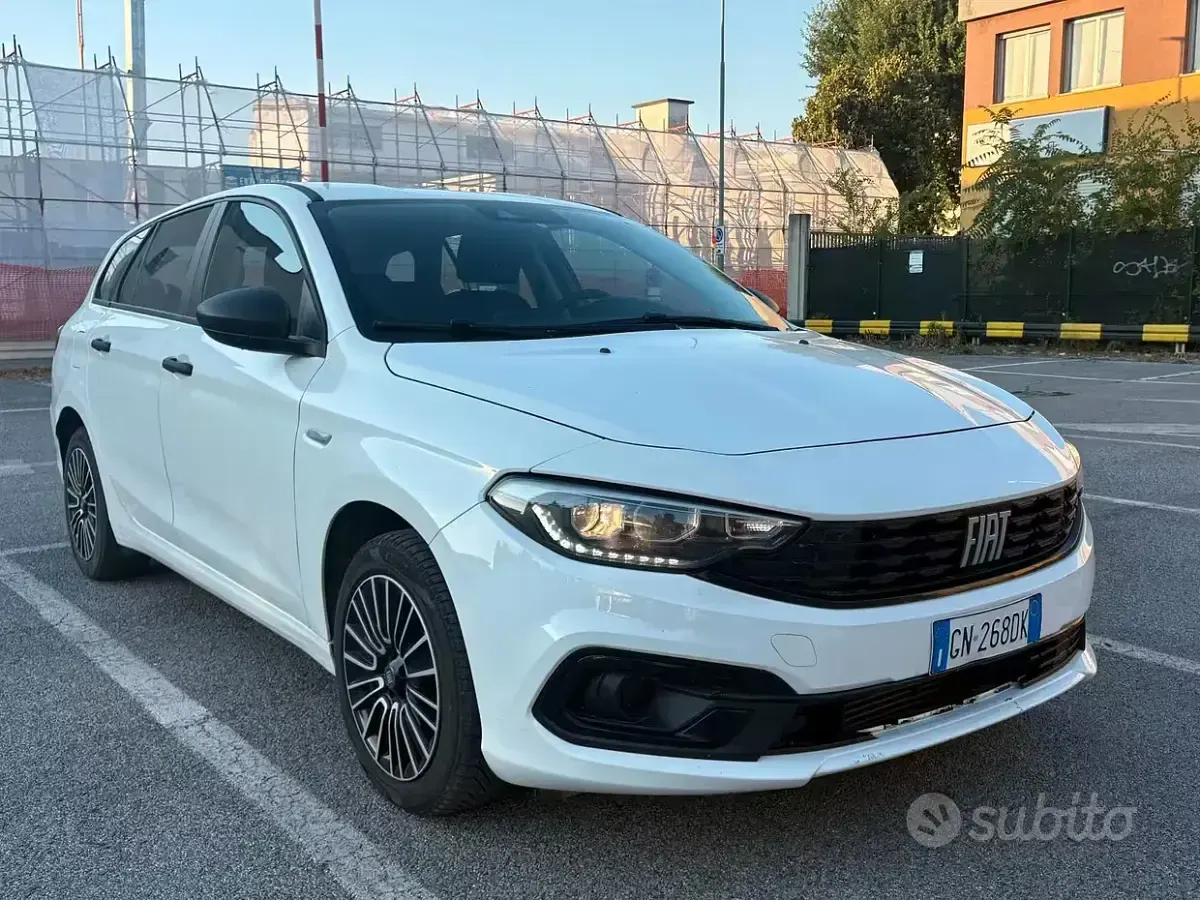 Usata Fiat Tipo 131 CV (96 kW) 2023 Bianco Station wagon