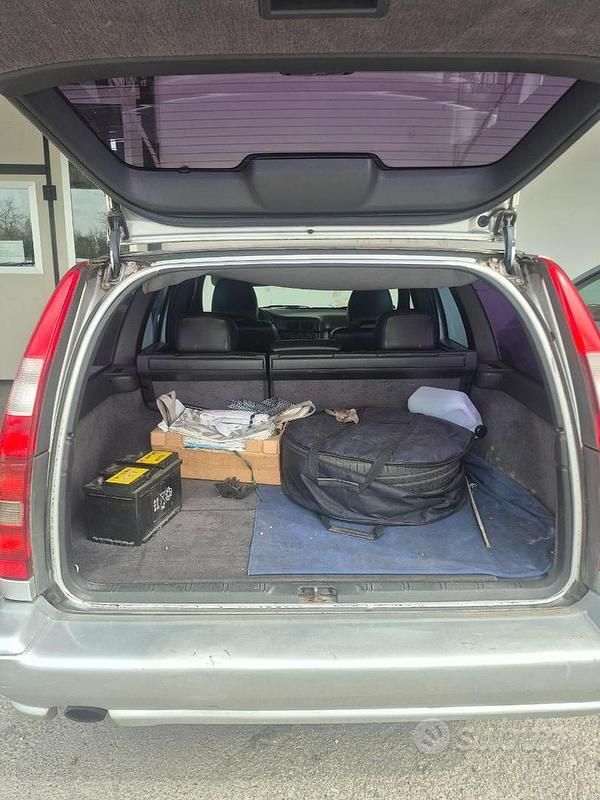 Usata Volvo V70 1998 Grigio Station wagon