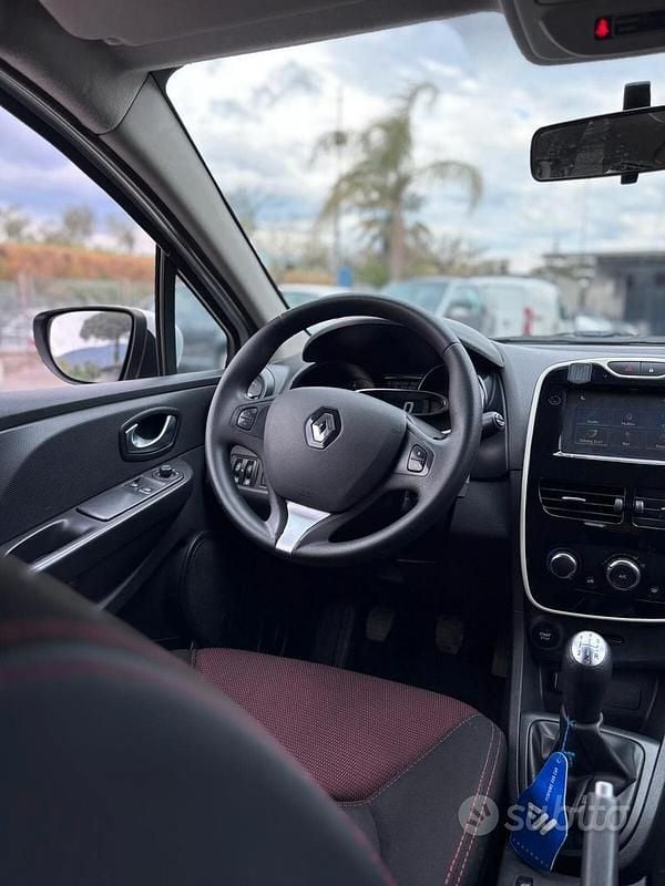 Usata Renault Clio IV Life 75 CV (55 kW) 2016 Bianco Berlina
