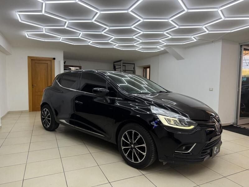 Usata Renault Clio IV Bose Edition 118 CV (86 kW) 2016 Nero Berlina