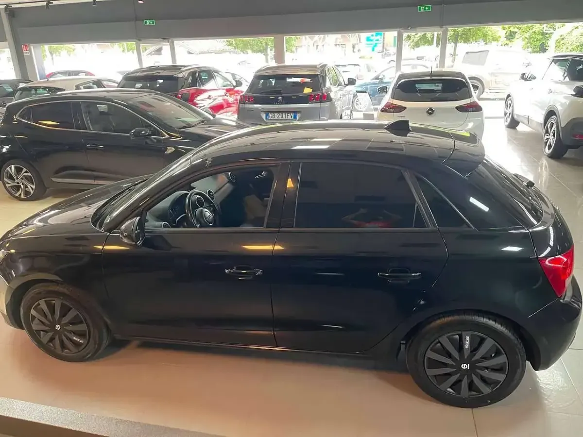 Usata Audi A1 Sportback Attraction 90 CV (66 kW) 2012 Nero Utilitaria