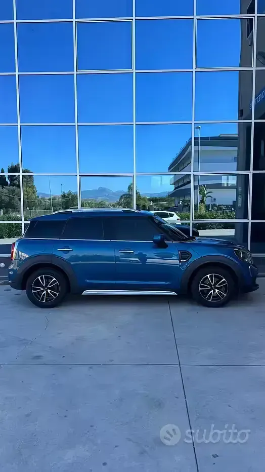 Occasion Mini Cooper D Countryman Hype 116 ch (85 kW) 2020 Bleue SUV