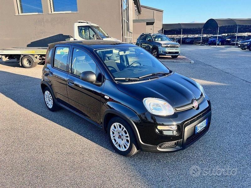 Usata Fiat Panda S 69 CV (50 kW) 2023 Nero Berlina